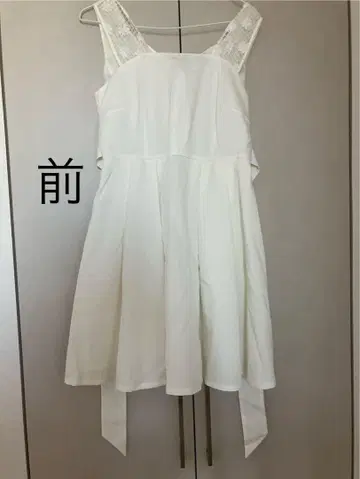 화이트 슬리브리스 A 라인 원피스