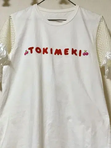 TOKIMEKI 프릴 티셔츠