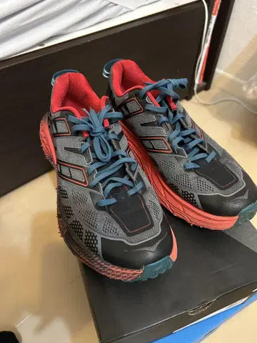 HOKA SPEEDGOAT 2 트레일 러닝화 27.0cm