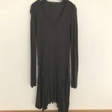 알레산드라 데 라 쿠아 다크 그레이 긴팔 U넥 원피스 사이즈 40