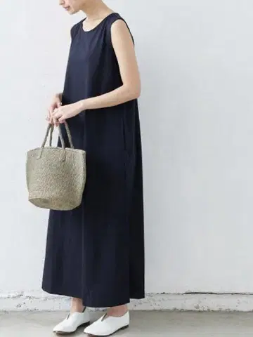 도쿄 베이직 접촉 냉감 코튼 슬리브리스 맥시 원피스