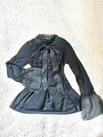 Flay Bomber 빅 리본 보타이 긴팔 티셔츠