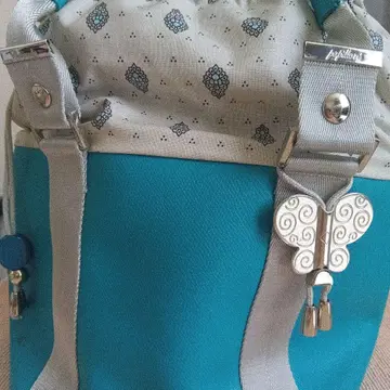 Comme les papillons 파랑 핸드백