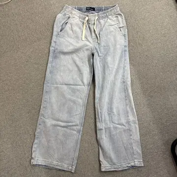 GAP 스트레이트 데님 S 사이즈