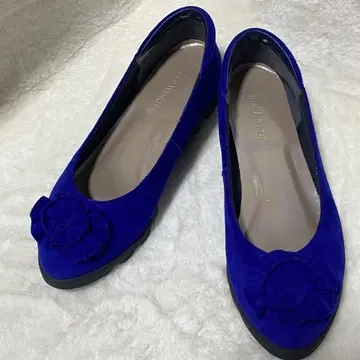 힐스 애비뉴 까멜리아 블루 스웨이드 장미 로즈 펌프스