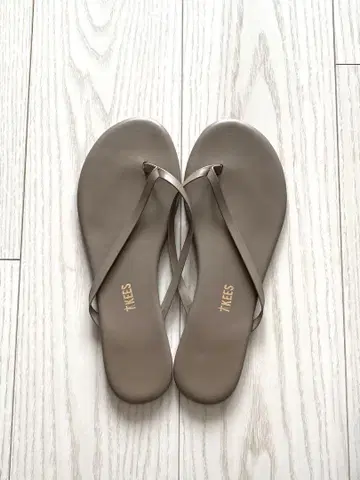 티키즈 샌들 39
