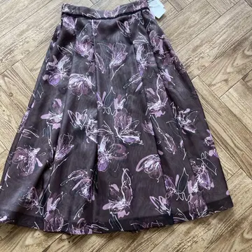 TO BE CHIC 스커트 새상품