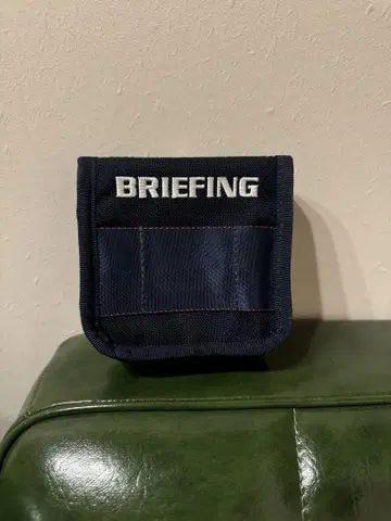 BRIEFING 네이비 퍼터 커버