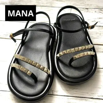 MANA (마나) 스터드 샌들