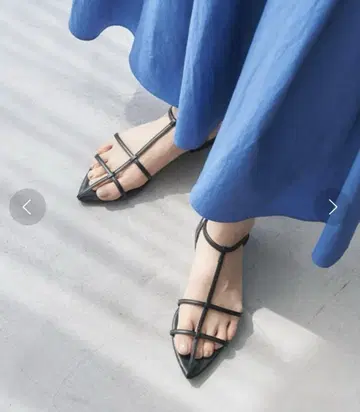 루타론 포인트 더블 T 스트랩 샌들