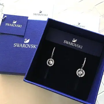 스와로브스키 새상품 SparklingDance 귀걸이 스와로브스키