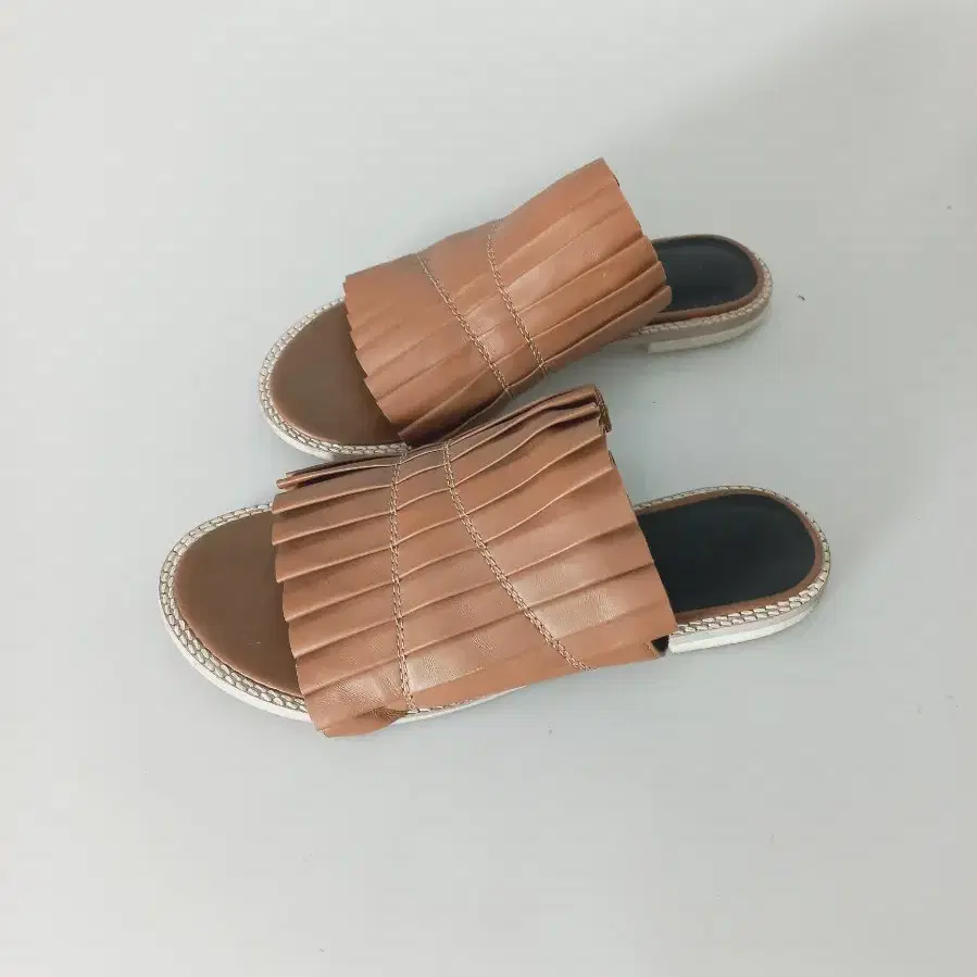 Free shipping tibi Leather Pleated Slippers Sandals on
