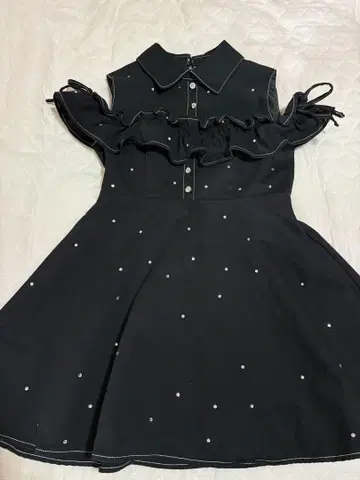 evelyn 비쥬 오프숄더 원피스 블랙
