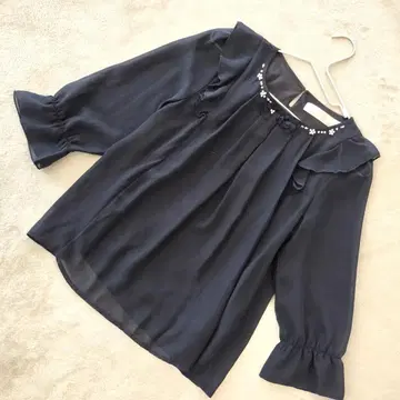 tocco closet 비쥬 장식 플레어 티셔츠 7부 소매 네이비 M