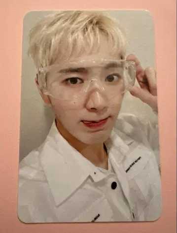 OMEGAX 케빈 포카