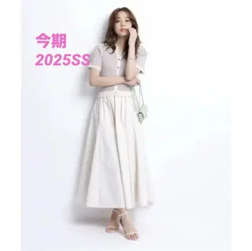 화이트 티셔츠 원피스 반팔 플레어