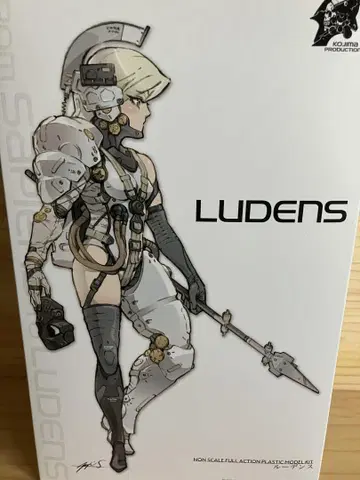 LUDENS 비스케일 액션 피규어
