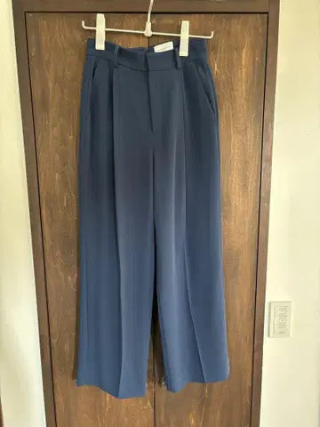 UNITED ARROWS 네이비 팬츠