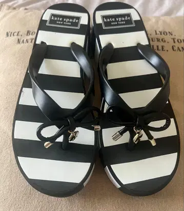 kate spade 스트라이프 비치 샌들