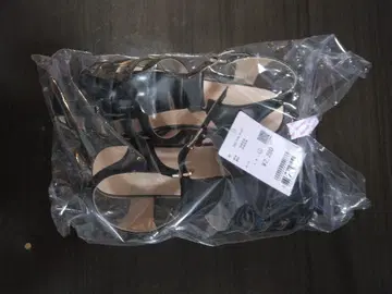 허니즈 그루카 샌들 블랙