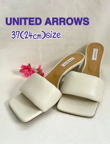 UNITED ARROWS 뮬 아이보리 스퀘어 쿠션 디자인