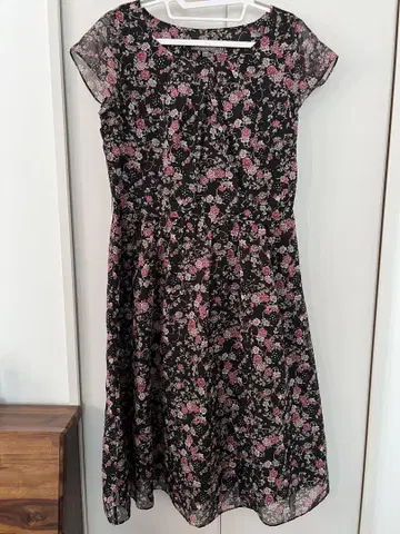 LAURA ASHLEY 플라워 프린트 원피스