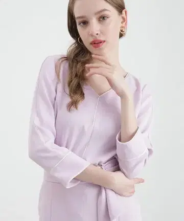 핑키앤다이안 블라우스 바이컬러