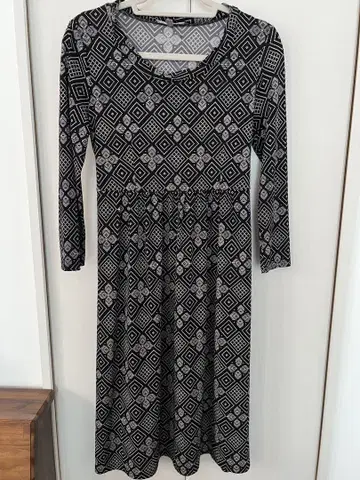 LAURA ASHLEY 기하학 패턴 긴팔 원피스