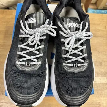 HOKA ONE ONE 본다이 6 28cm