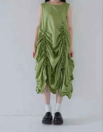 uenui DRAWSTRING BALLOON MAXI DRESS 그린