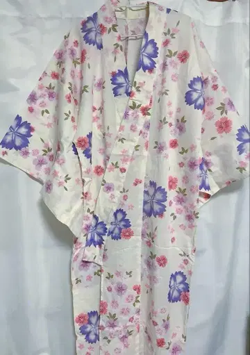 꽃무늬 유카타 보라색과 핑크 단품 아이보리 화이트