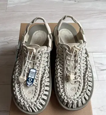 KEEN 뜨개질 디자인 스포츠 샌들 베이지 22cm