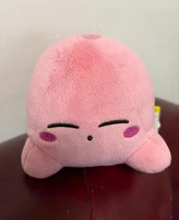 핑크색 웃는 캐릭터 봉제 인형