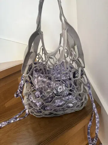 Stunning Lure 그레이 메쉬 토트백