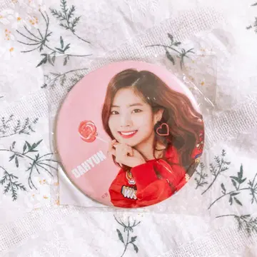 새상품 TWICE 다현 캔뱃지 Candy pop 하이 터치 한정판