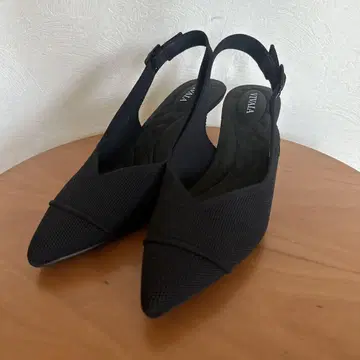 VIVAIA 비바이아 스틸레토 슬링백 샌들 24.5cm
