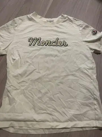Moncler 로고 티셔츠 크림색