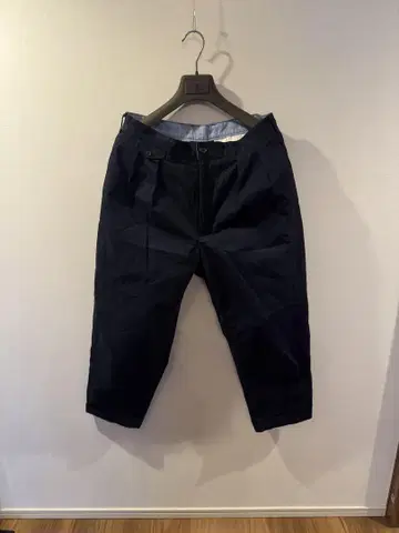 BEAMS PLUS 네이비 치노 팬츠 BEAMS 100명품