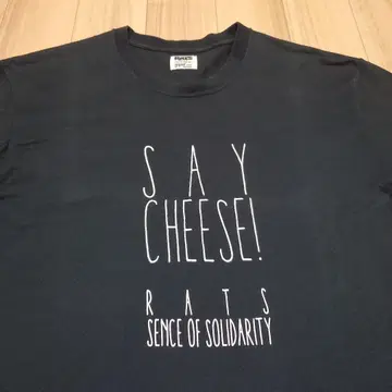 랏츠 RATS SAY CHEESE! TEE BLACK