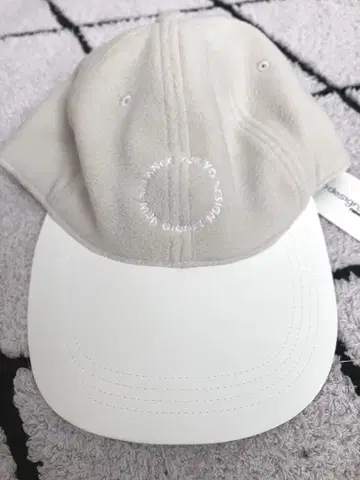 New Balance 캡 화이트