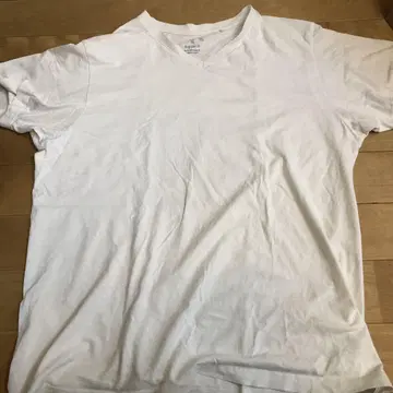 화이트 V넥 티셔츠 XL 레귤러 핏