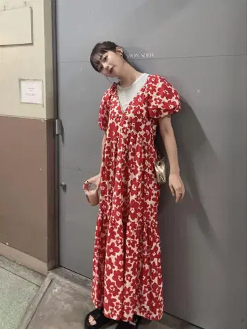 자라 꽃무늬 V넥 반팔 롱 원피스