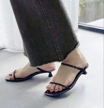LE TALON W 스트랩 샌들 L 사이즈 루타론