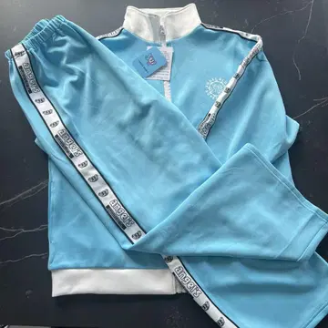 ANGEL BLUE 라이트 블루 셋업 L 사이즈