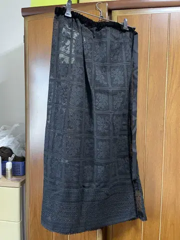 니코앤드 블랙 레이스 꽃무늬 랩 스커트