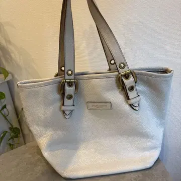 J&M DAVIDSON 화이트 가죽 핸드백
