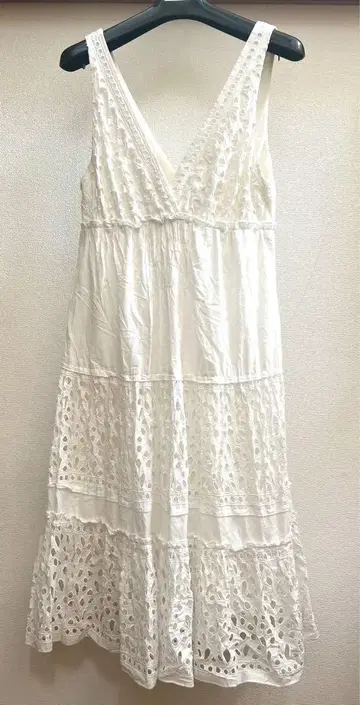 BCBGMAXAZRIA 화이트 레이스 원피스 s 9호