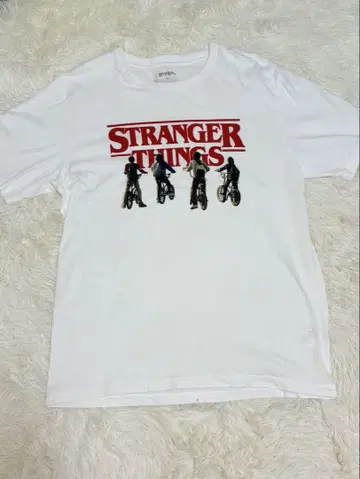 graniph STRANGER THINGS 티셔츠 M 사이즈