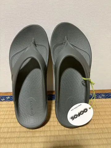 우포스 샌들