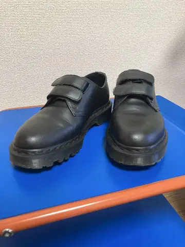 Dr. Martens Laureen 벨크로 로퍼 UK3